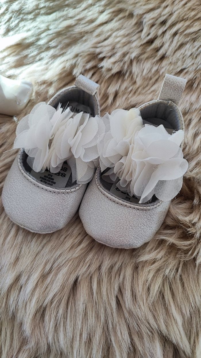 Chaussures argent Primark 0/3 mois - photo numéro 2