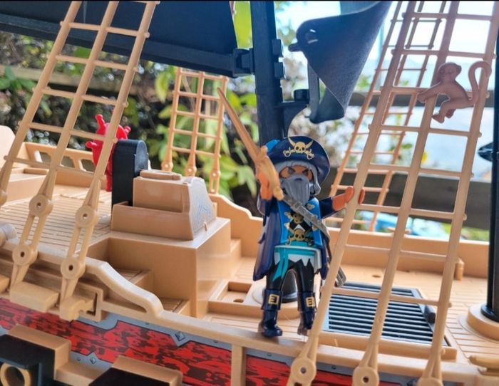 Superbe Playmobil Bateau pirates des ténèbres playmobil 6678 💀 +accessoires +perso - photo numéro 5