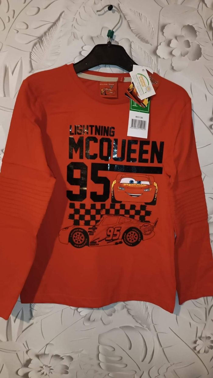 Tee-shirt cars