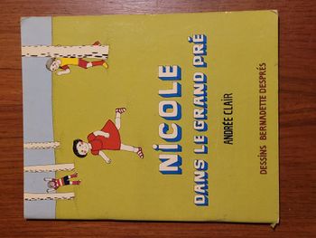 Nicole dans le grand pré - vintage 1973