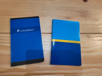 Neufs 2 petits carnets petits carreaux 11x17cm