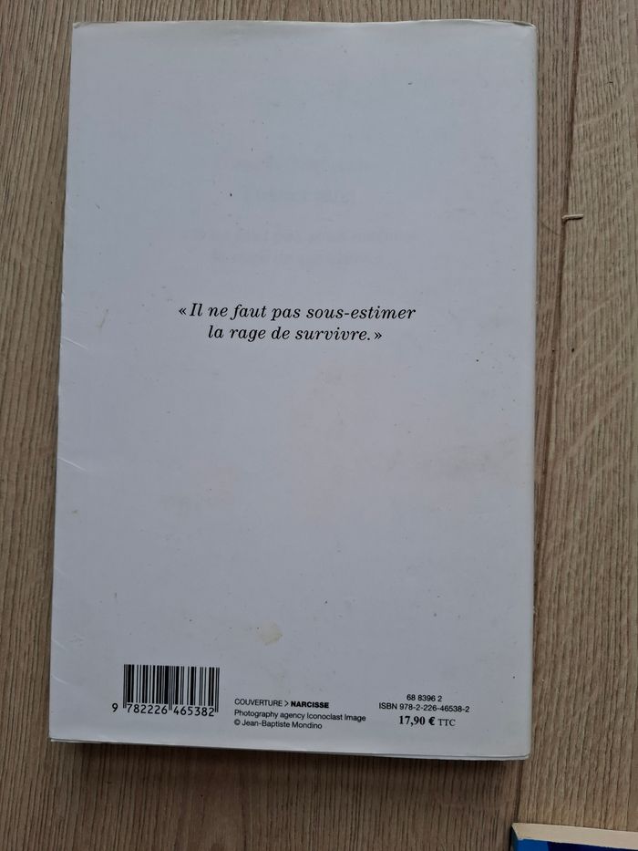 Lot de 3 livres d'Amélie Nothomb en très bon état - photo numéro 2