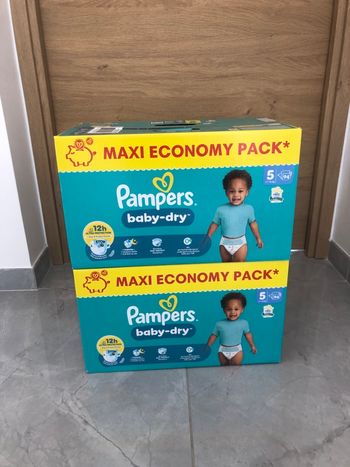 Lot 2 cartons Pampers baby dry taille 5