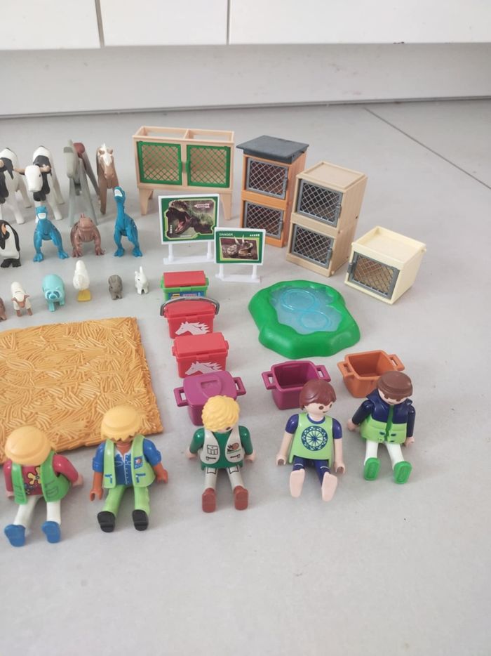 Lot de plus de 50 animaux playmobil + clapiers personnages et accessoires - photo numéro 3
