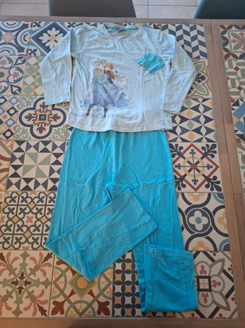 Pyjama reine des neiges 
