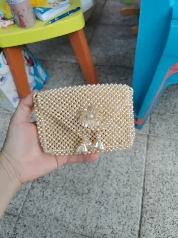 Pochette en perle