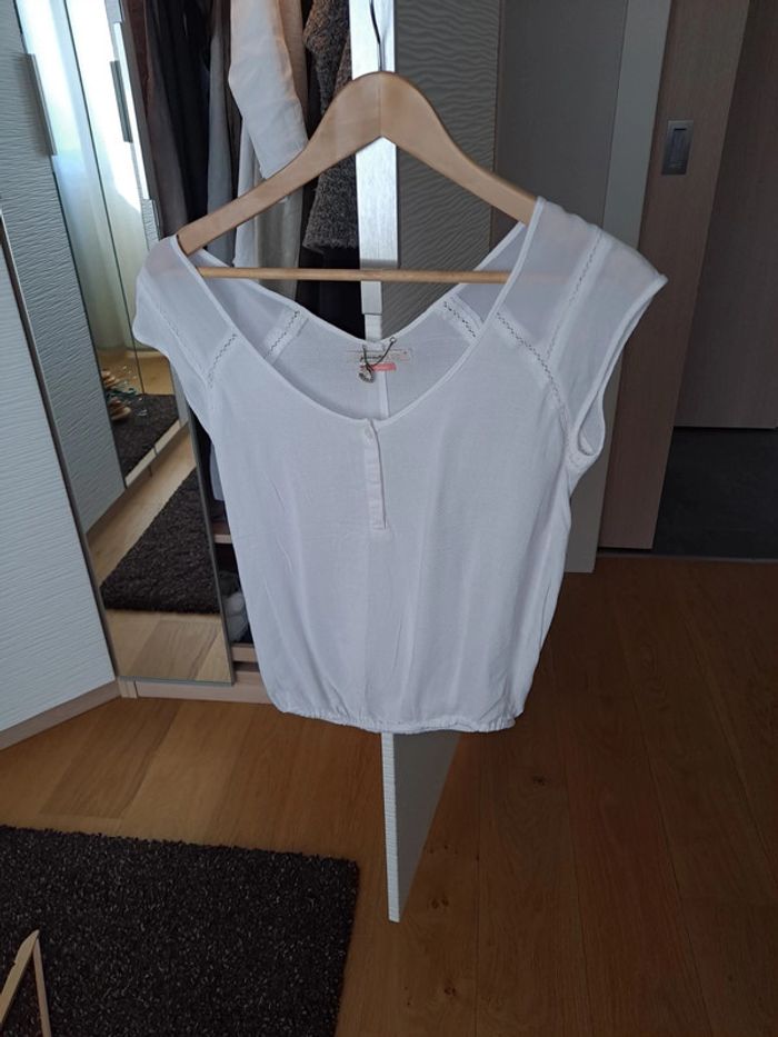 Haut blanc