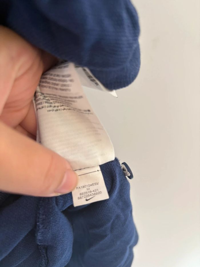 🚨 À vendre : Polo Nike PSG 🚨 - photo numéro 3
