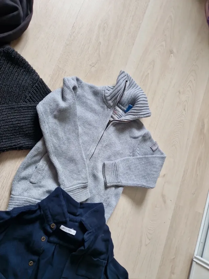 Lot vêtements garçon 4 ans - photo numéro 5