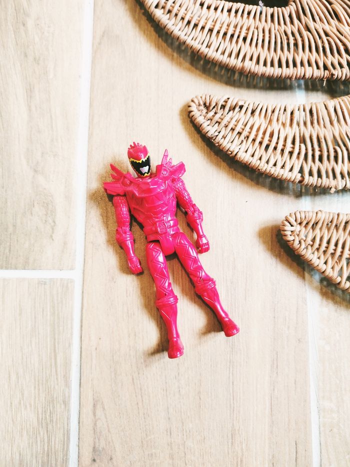 🙅 Power rangers dino charge figurine du ranger rouge T-rex marque bandai