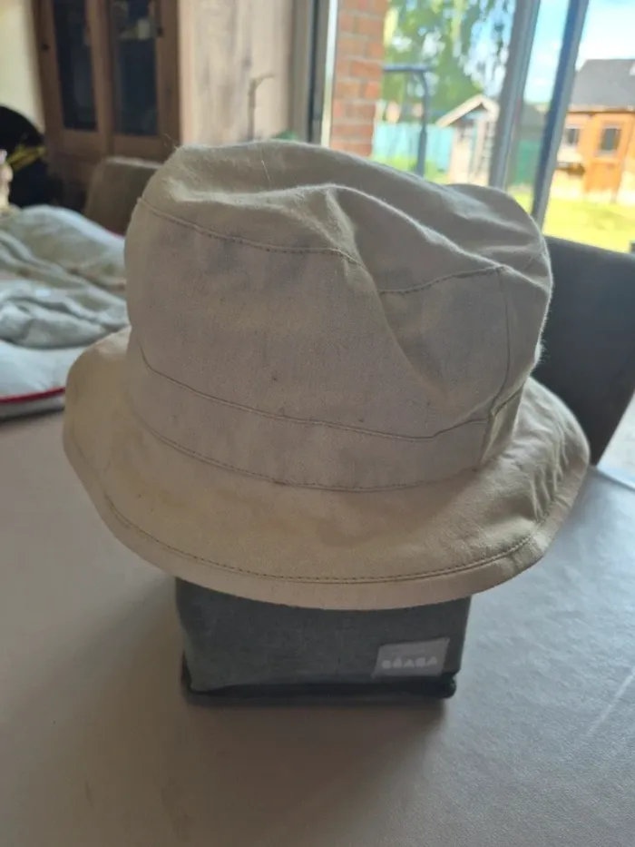 Chapeau - photo numéro 2