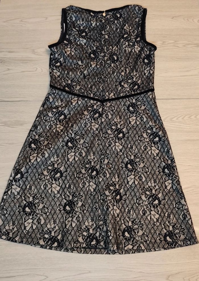 Robe mi-longue marque jus d'orange taille 3 - photo numéro 4