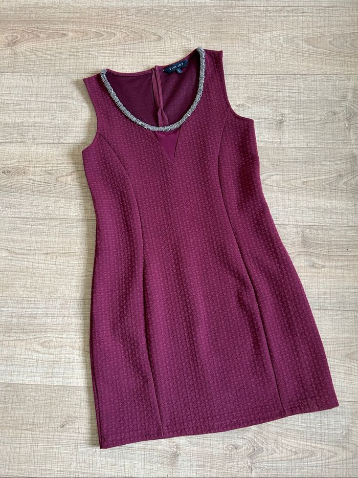 Robe bordeaux sans manches Vila Joy taille L TBE - photo numéro 7