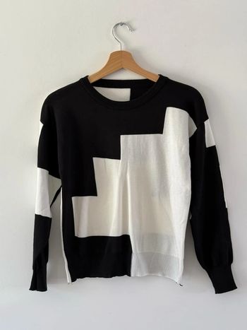 Pull graphique noir et blanc – Taille S