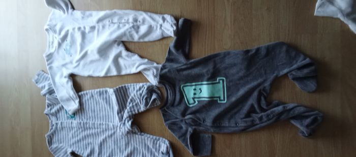 Lot de 14 articles garçon 9 mois - photo numéro 3