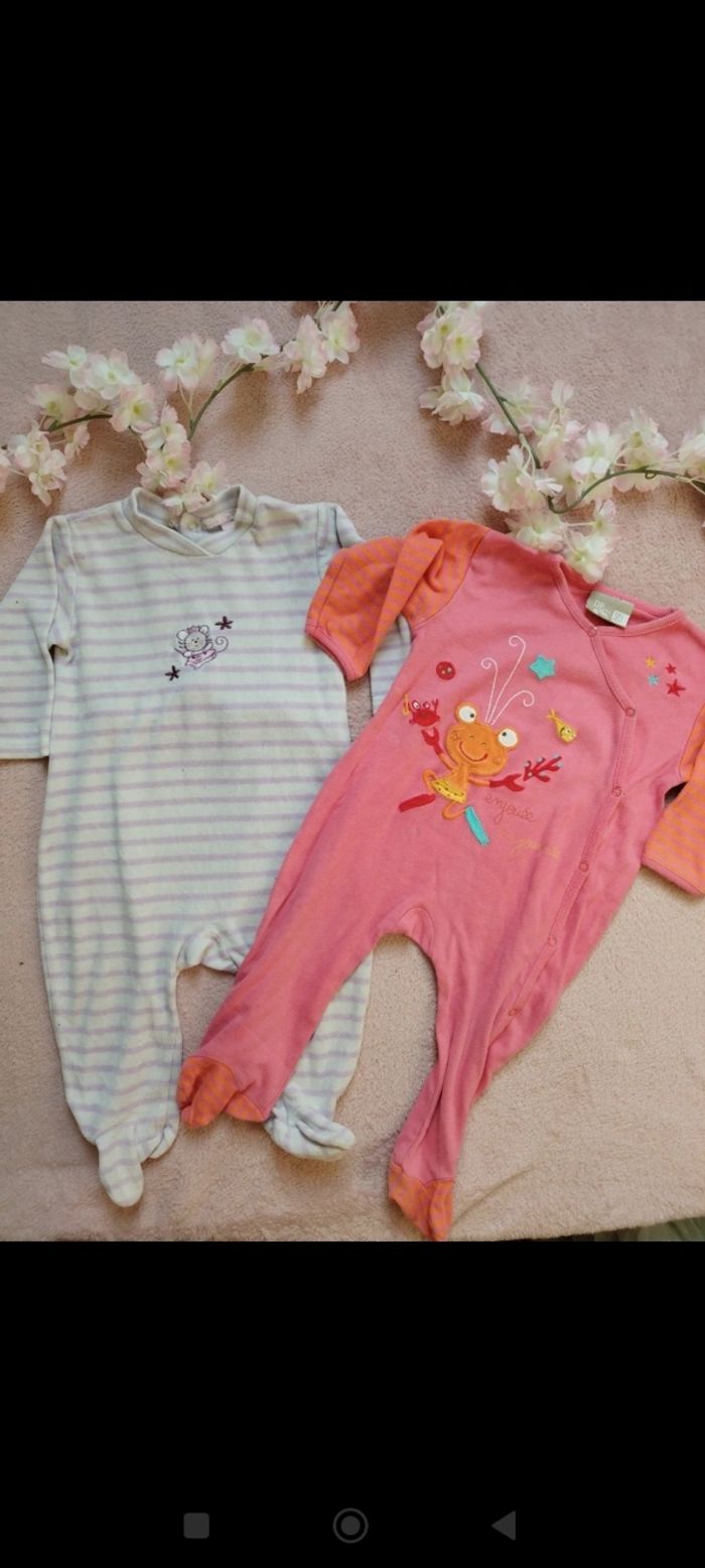 Lot de deux pyjamas 12 mois