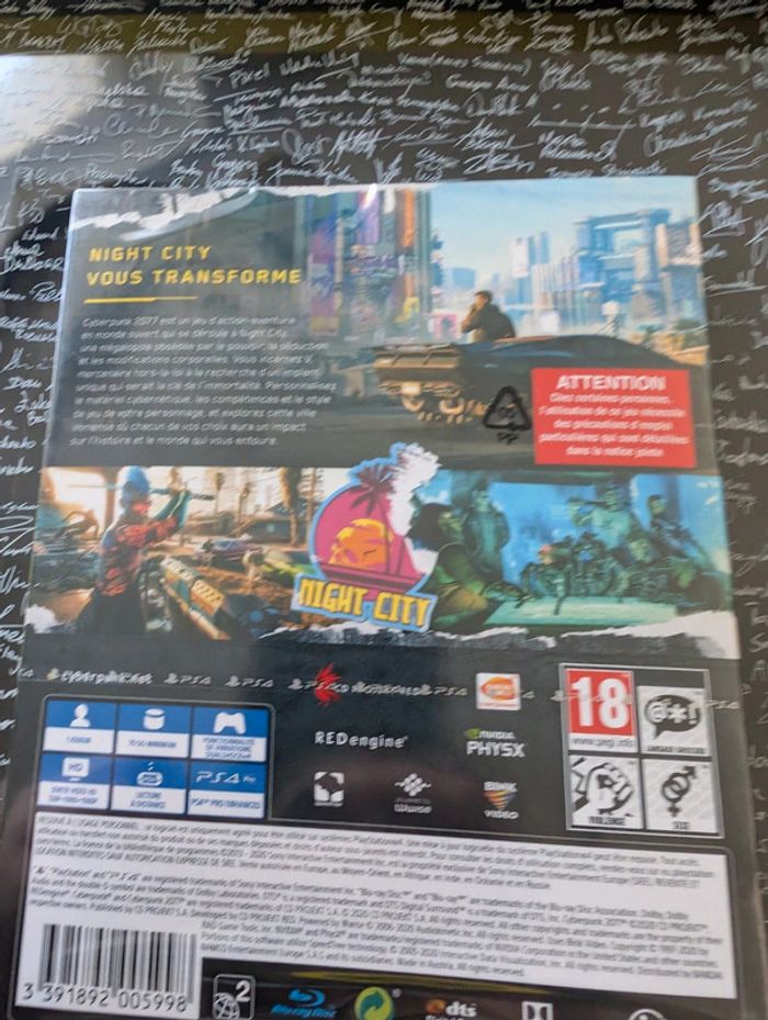 Coffret collector Cyberpunk 2077 PS4/Ps5 Neuf - photo numéro 5