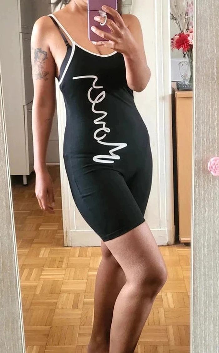 Combinaison combi short Taille S moulante sexy - photo numéro 3