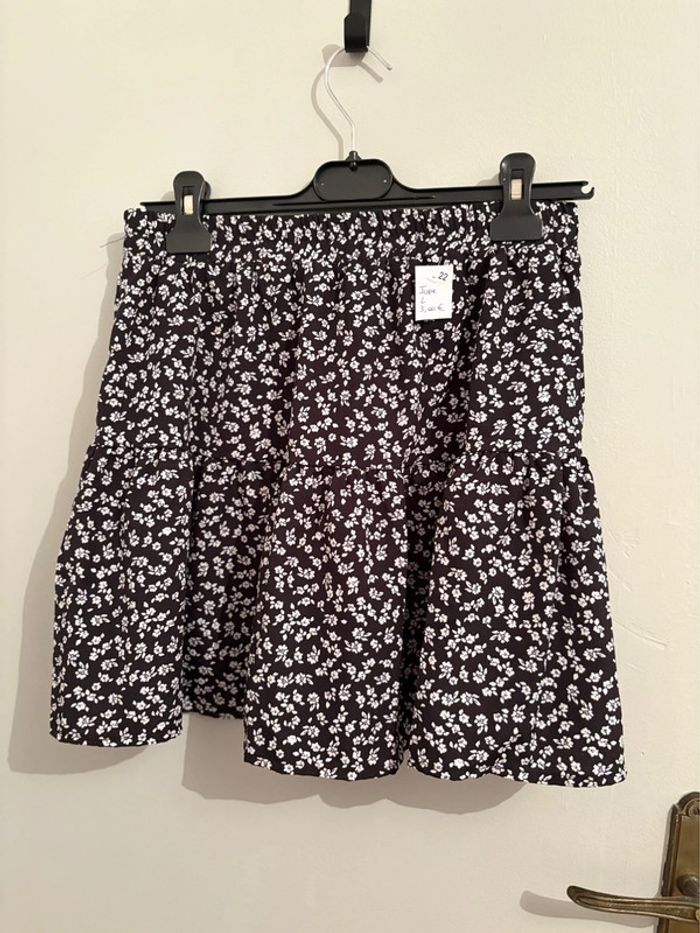 Jupe motif fleurs