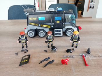 Playmobil 9360 Camion des policiers d élites