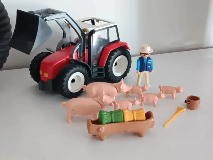 Tracteur avec fermier et cochons playmobil - photo numéro 2