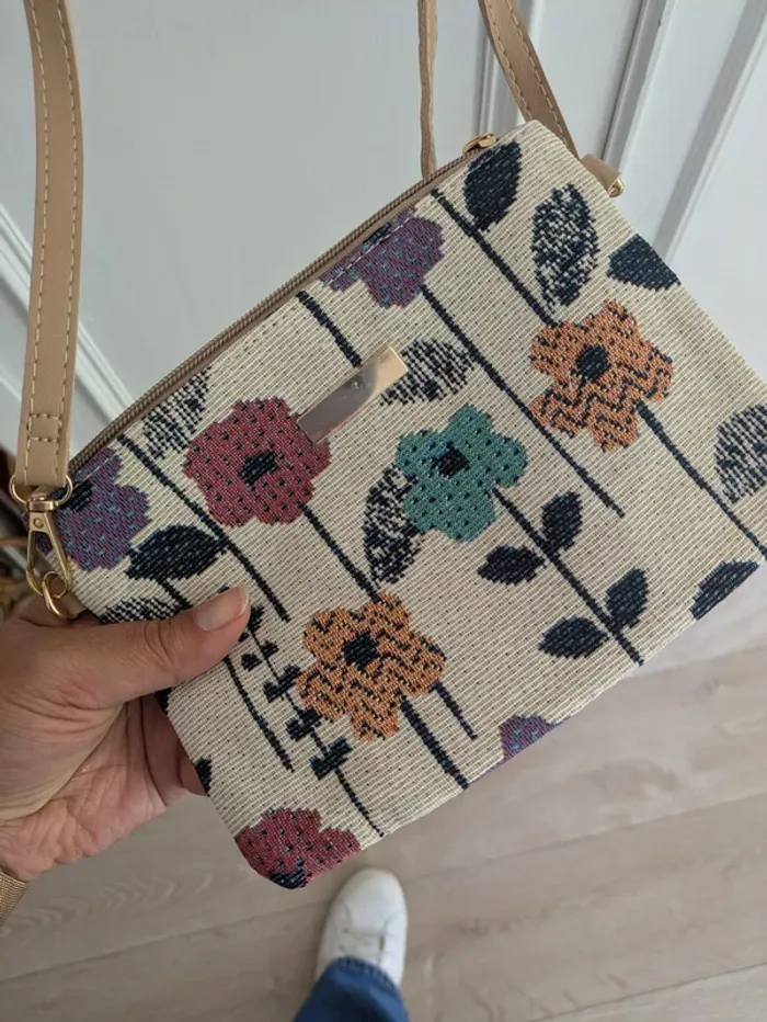 Sac à main en paille brodé – fleurs champêtres – style bohème chic - photo numéro 5