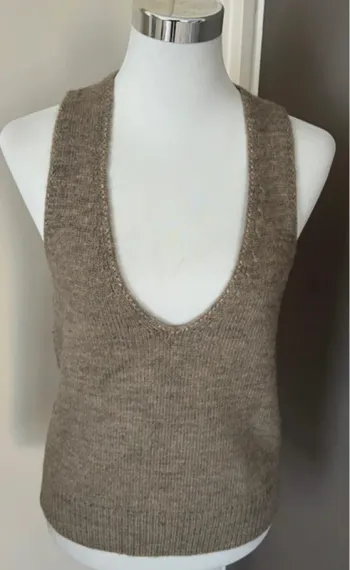 Vanessa Bruno, pull beige sans manches taille 3/40 Laine et cachemire