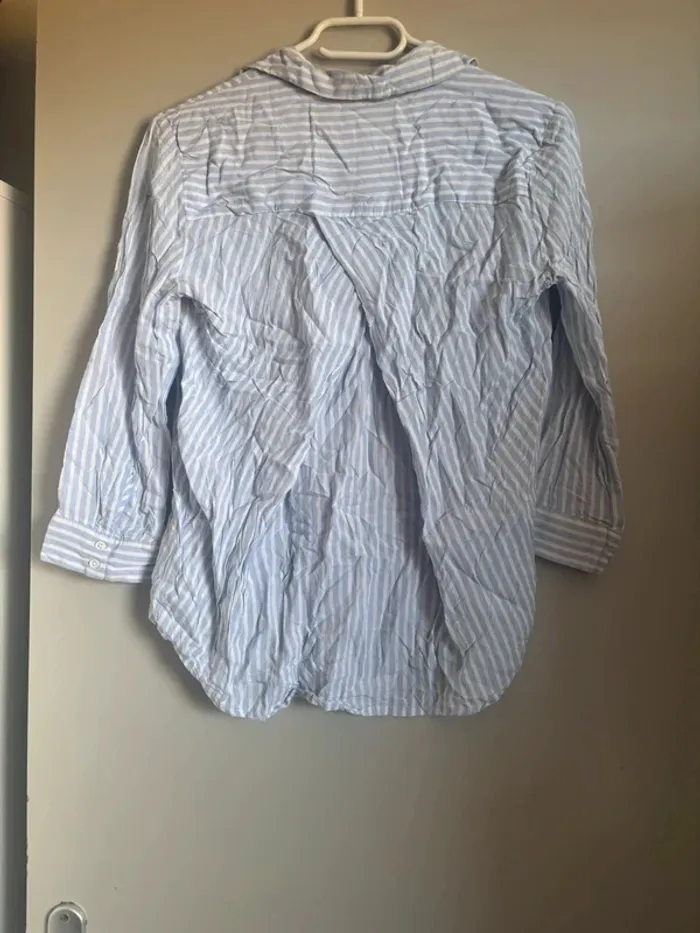 Chemise blanche et bleu taille xxs état neuf - photo numéro 3