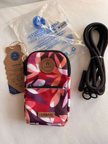 Cabaïa porte téléphone Montreuil 