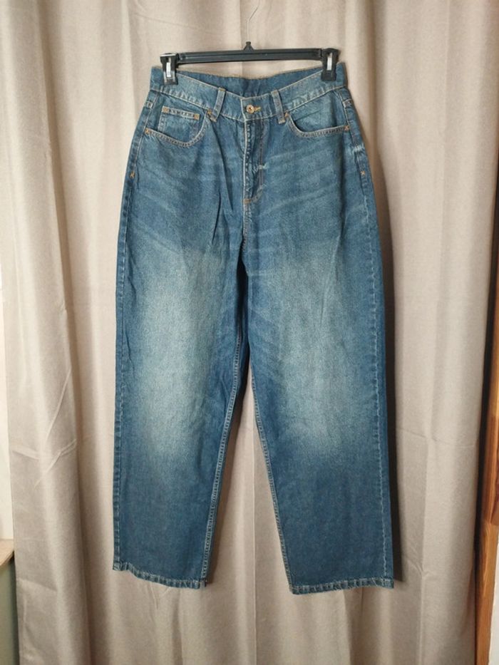 Jean collusion