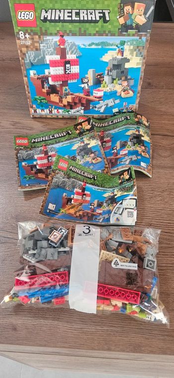 Lego Minecraft 21152