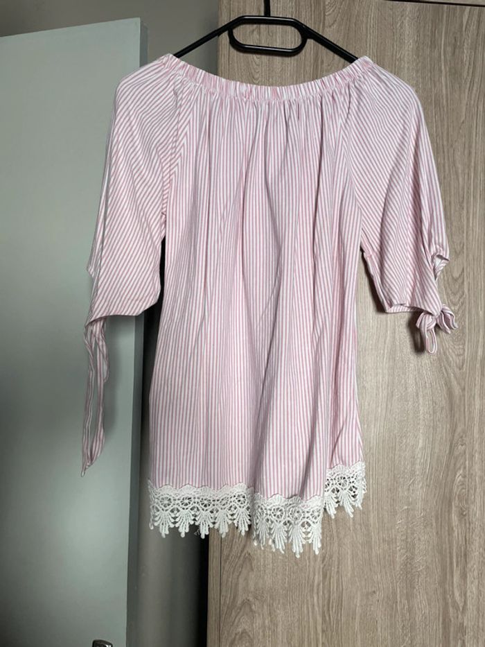 T-shirt épaule nue blanc rayé rose clair broderie - photo numéro 5