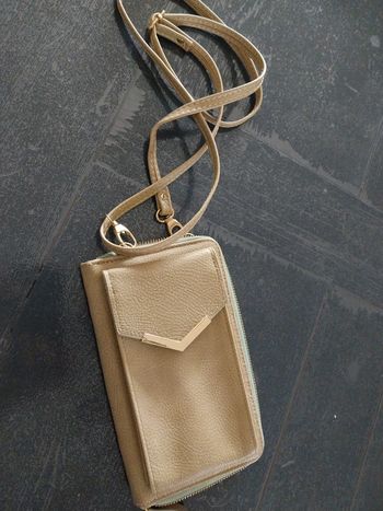 Pochette bandoulière