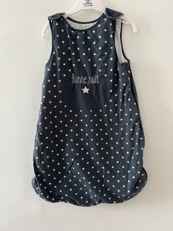 gigoteuse bleu marine étoiles