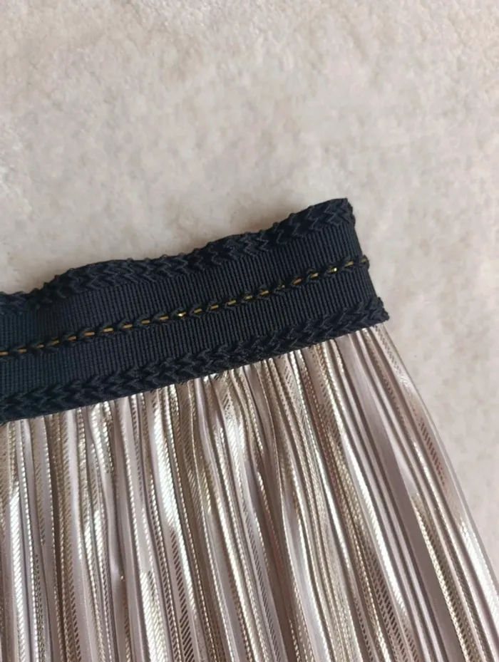 Jupe plissée Vie ta vie beige dorée taille élastique noir made in France modèle Olivia - photo numéro 7
