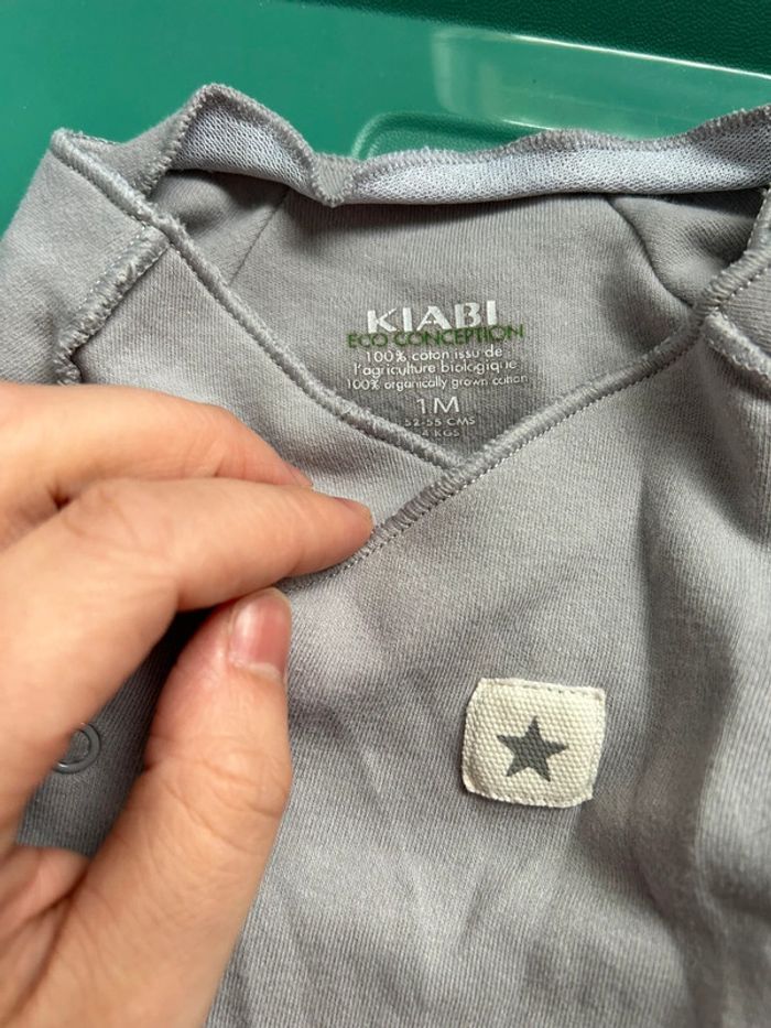 Lot de 5 bodys 1 mois fille et un petit bonnet rose - photo numéro 13