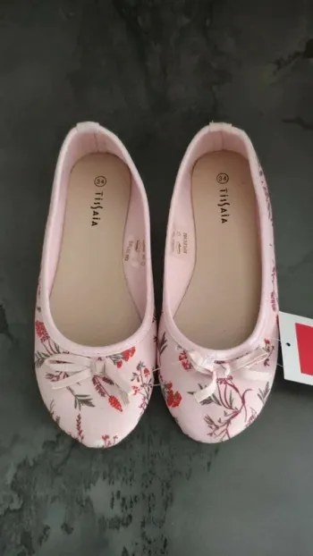 Chaussures ballerines rose taille 34