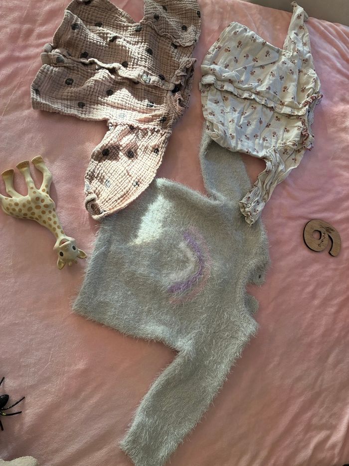 Lot vêtements fille 6 mois - photo numéro 4