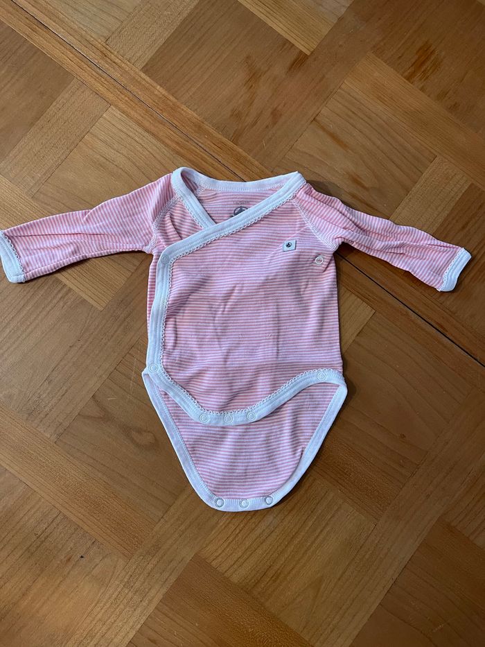 Lot de deux bodys Petit Bateau - photo numéro 3