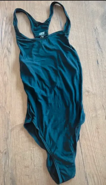 Maillot de bain 1 pièce fille 8 ans