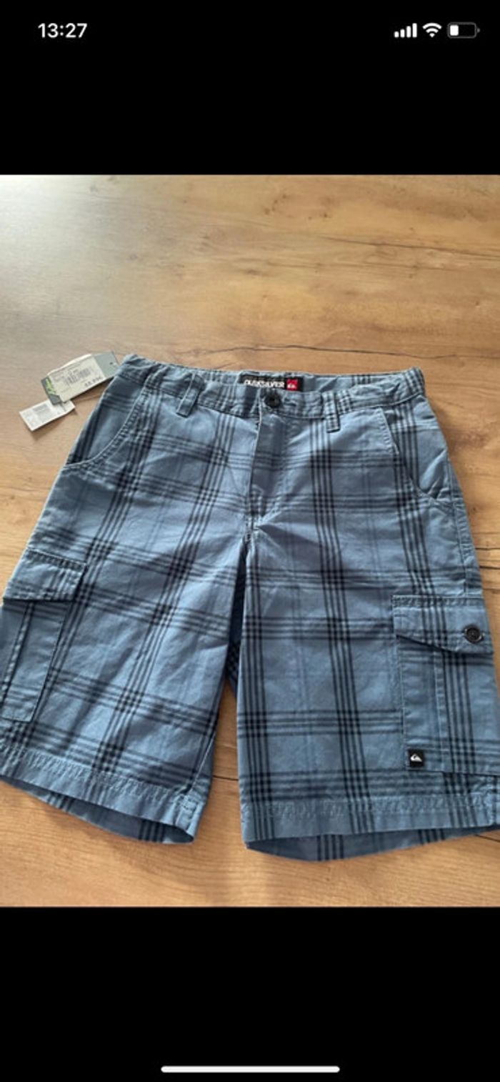 Short QuickSilver 12 ans