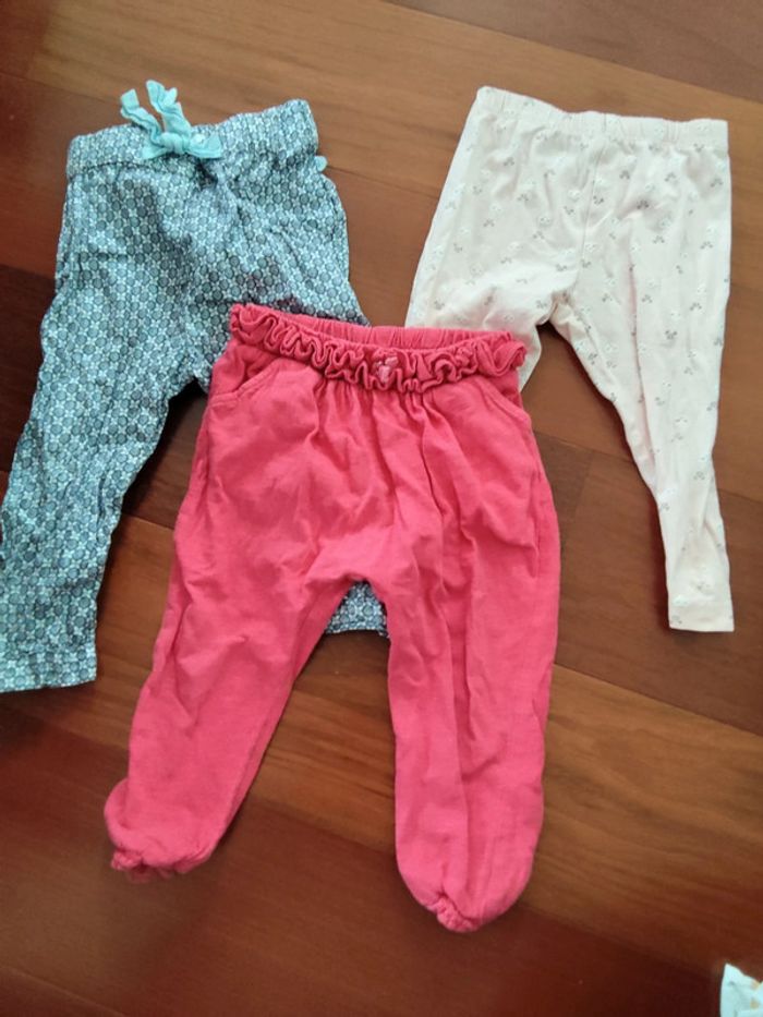 Lot 3 pantalons légers 18mois