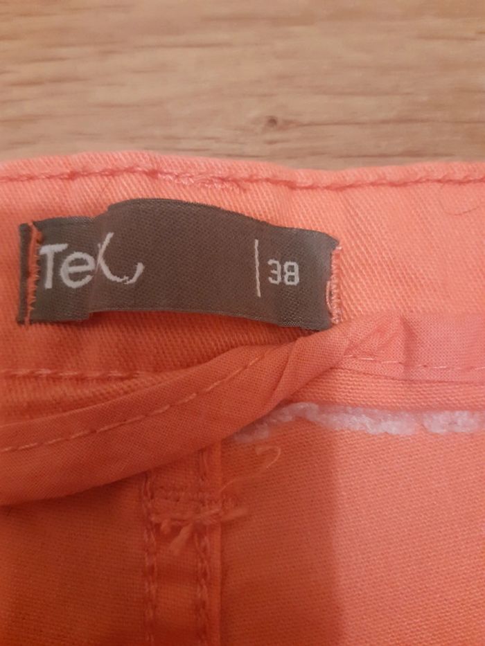 Short femme taille 38 - photo numéro 3