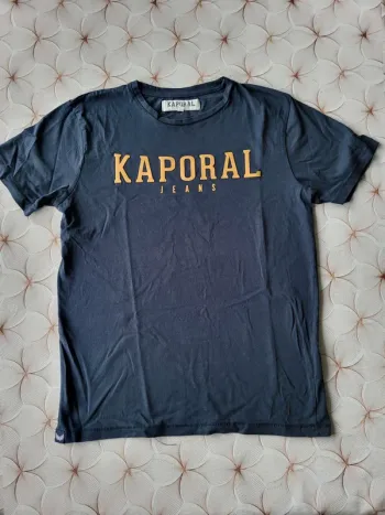 T-Shirt bleu  marine  garçon 14 ans  très  bon  état