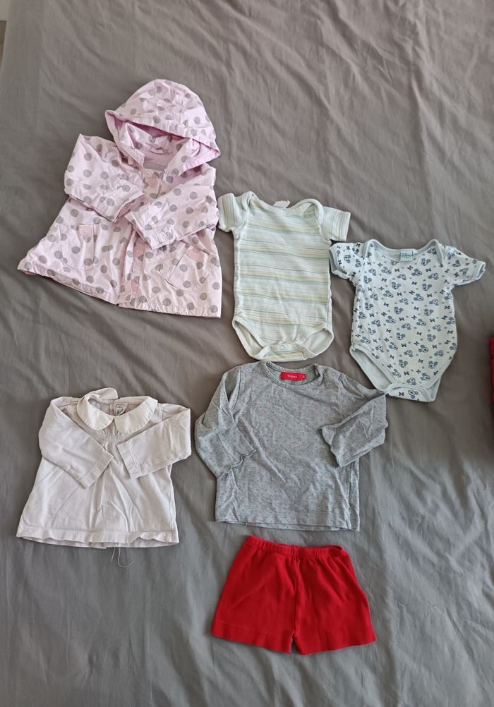 Lot de vêtements 6 mois fille printemps été en très bon état