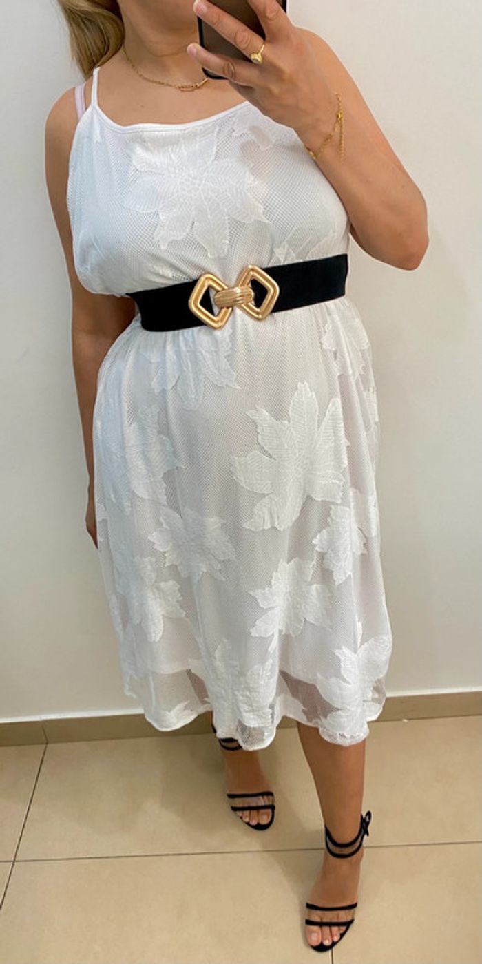 Robe sans manches taille 44 - photo numéro 2