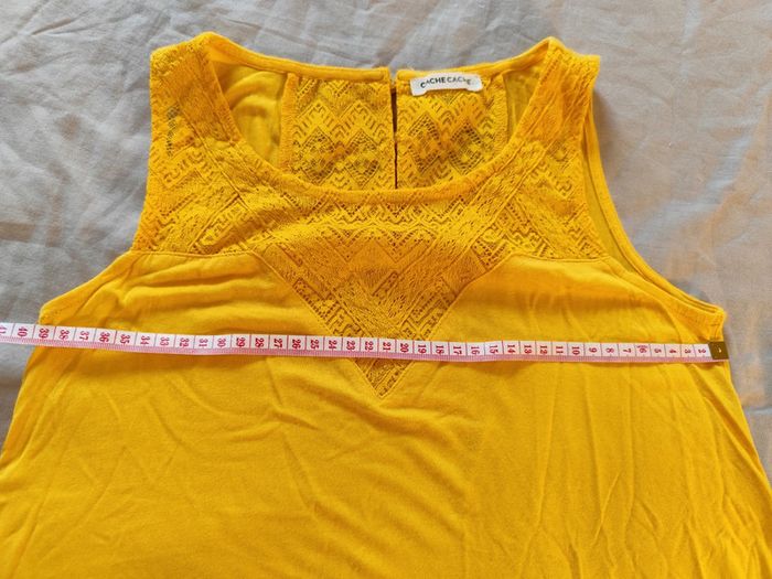 Superbe haut femme taille S cache cache jaune soleil - photo numéro 5