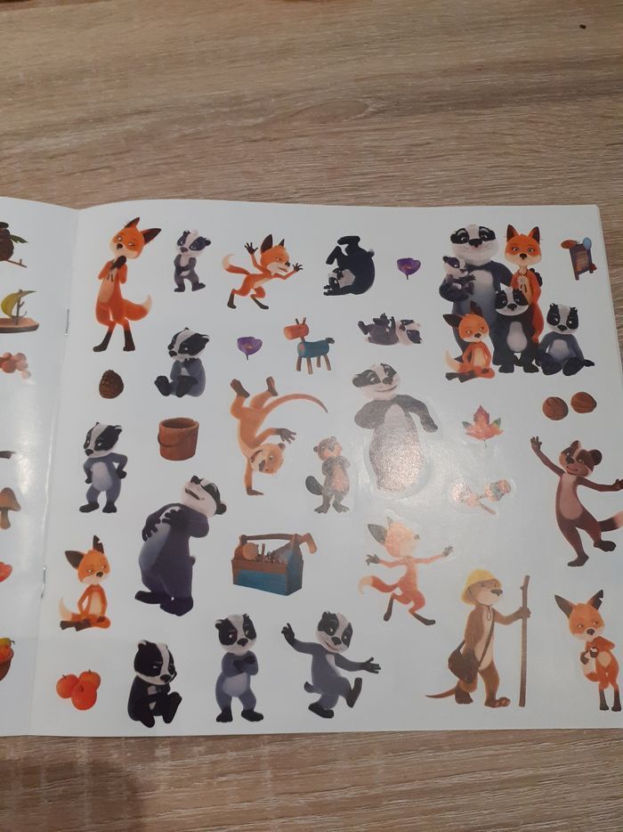 Mon cahier Jeux et Stickers la famille Blaireau Renard de Fleurus - photo numéro 4