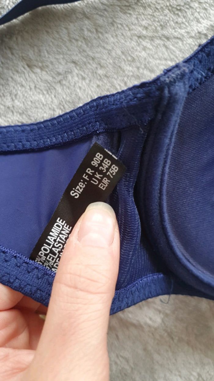 Soutien gorge - photo numéro 5