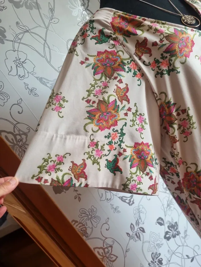Robe  fleurie 🌸 Essentiel antwerp - photo numéro 4